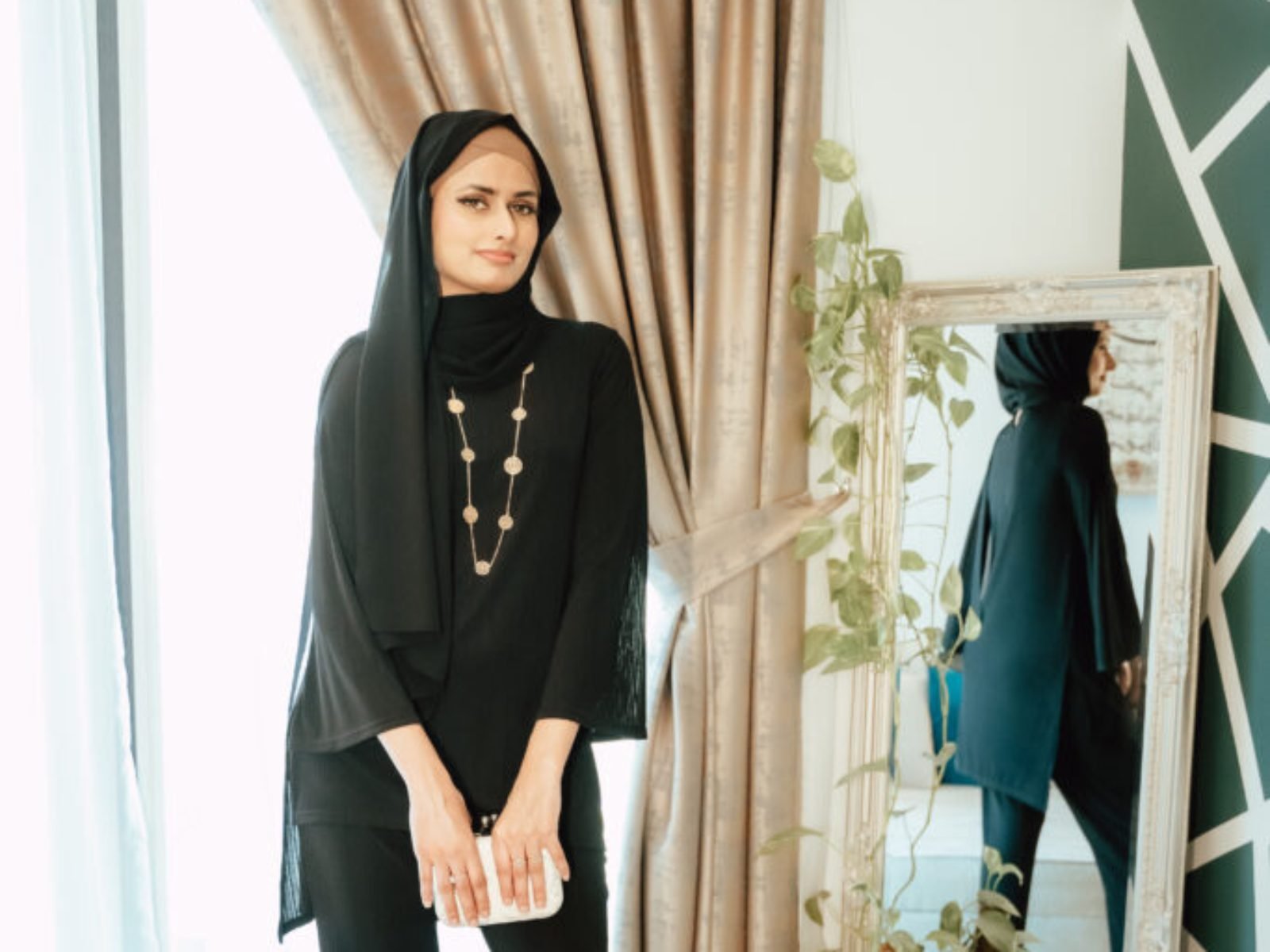 Lifestyle, modest fashion, beauty blogger